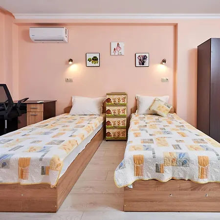 радина Апартаменты *